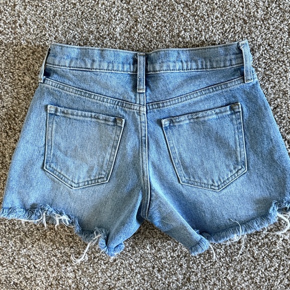 BANANA REPUBLIC Mid Rise Short. Size 25 - Picture 3 of 3